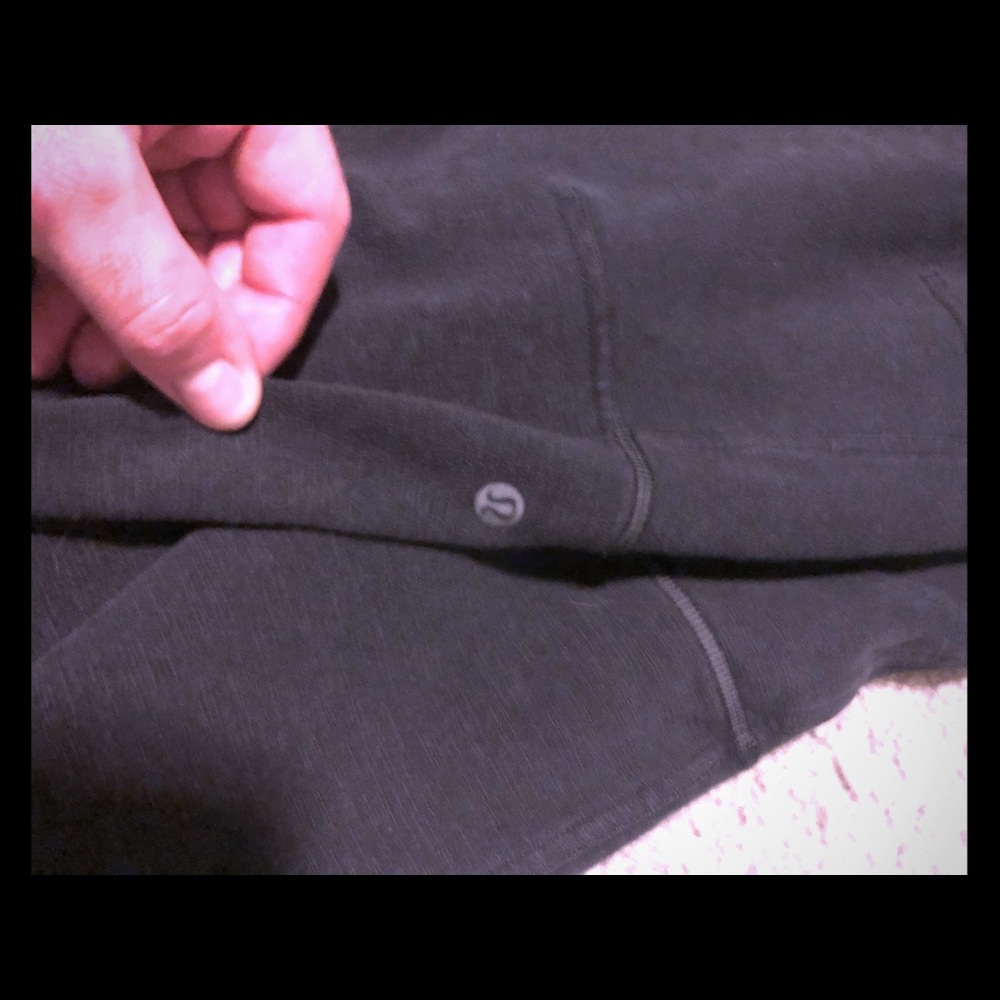 Men’s Lulu lemon city sweats // size L // BLK